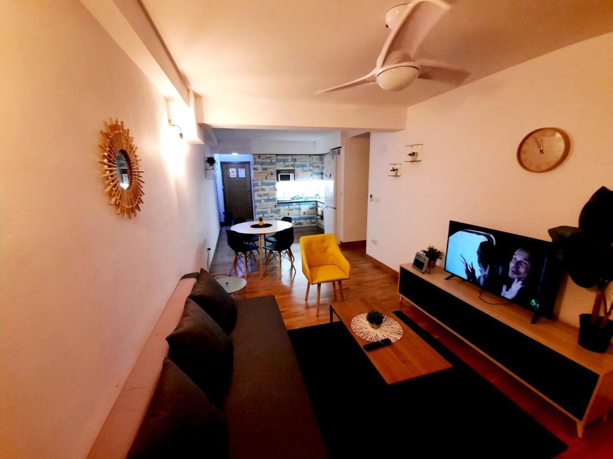 Apartamentos Parke24 San Sebastian By Ruva Renteria Bagian luar foto