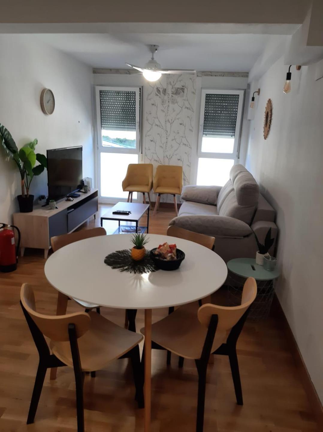 Apartamentos Parke24 San Sebastian By Ruva Renteria Bagian luar foto